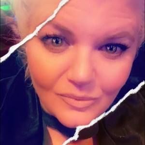 Meet your Posher, Jeanine